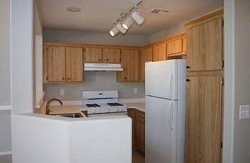 4th image of 9640 Belle Regal St