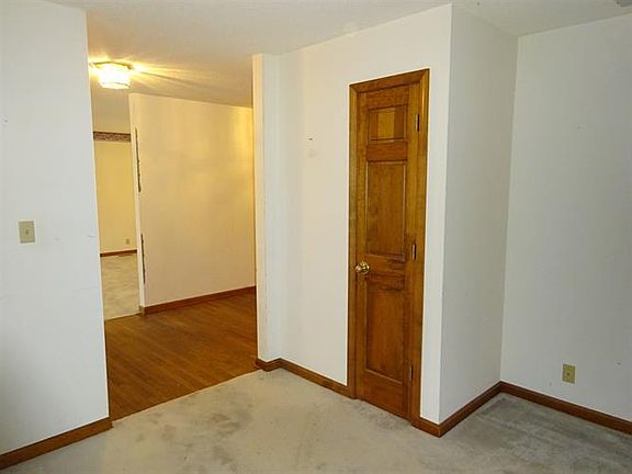 5th image of 4720 Huntington Pl