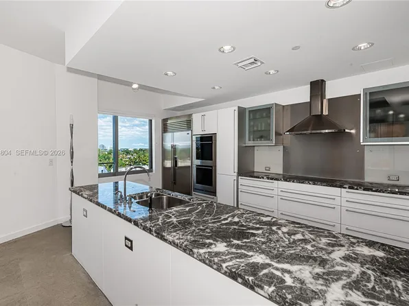6101 Aqua Ave APT 702, Miami Beach, FL 33141