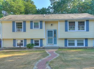 48 Crest Dr, Groton, CT 06355