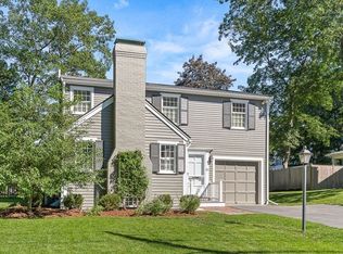 61 Mayo Rd, Wellesley, MA 02482