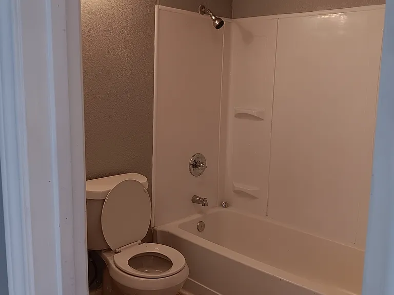 705 Cedar St — Photo 10