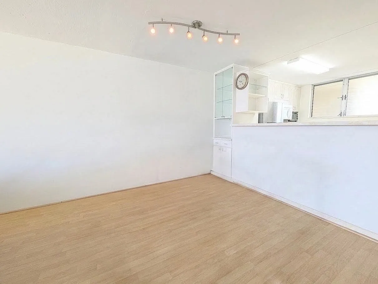 1717 Ala Wai Blvd — Photo 2