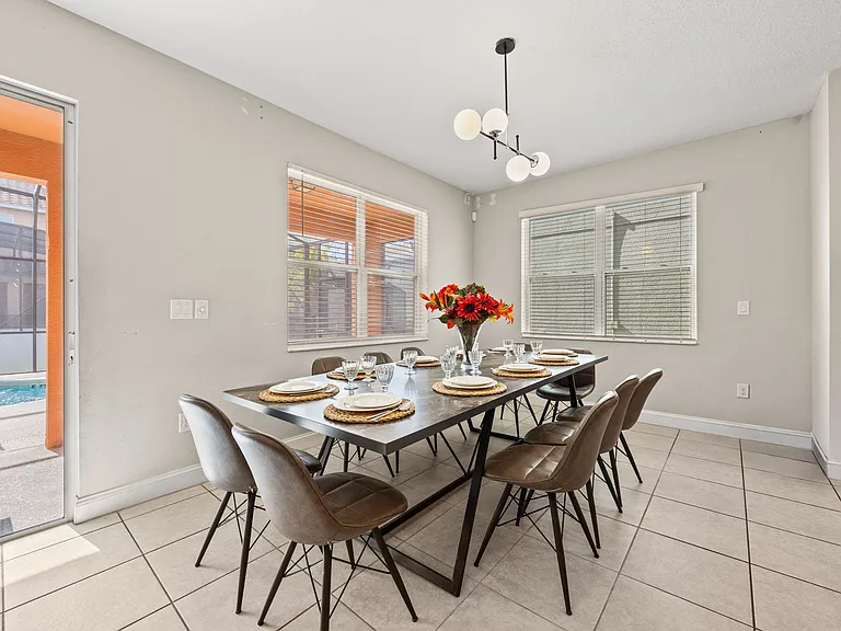 4418 Shiva Loop — Photo 4