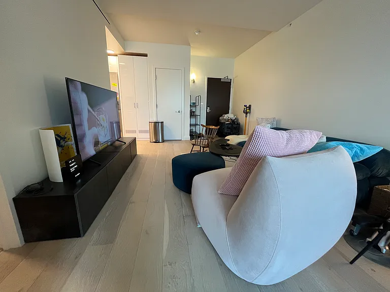588 Minna St #303 — Photo 6