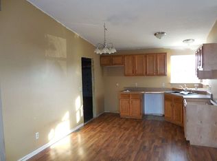6715 Hunters Glen Dr, Fort Wayne, IN 46835