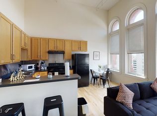 918 Olive St APT 403, Saint Louis, MO 63101