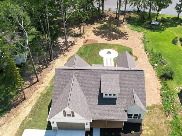 375 Lakeridge Dr, Temple, GA 30179