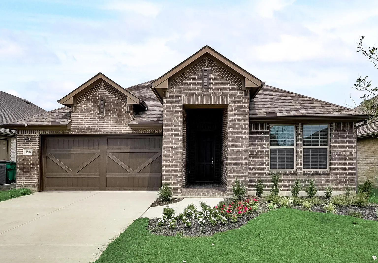 4 bed, 2174 sqft, $2,850 — Photo 2