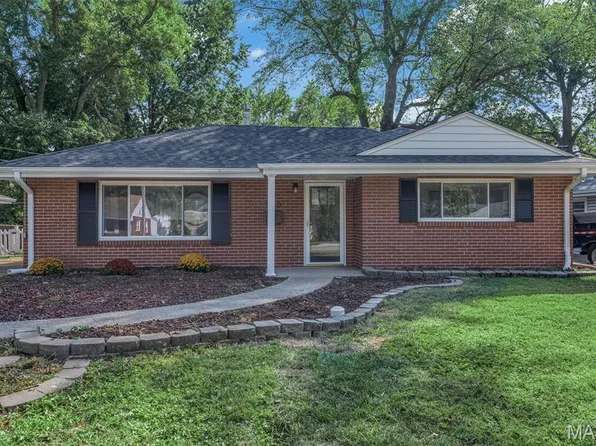 940 Harrison St, Florissant, MO 63031