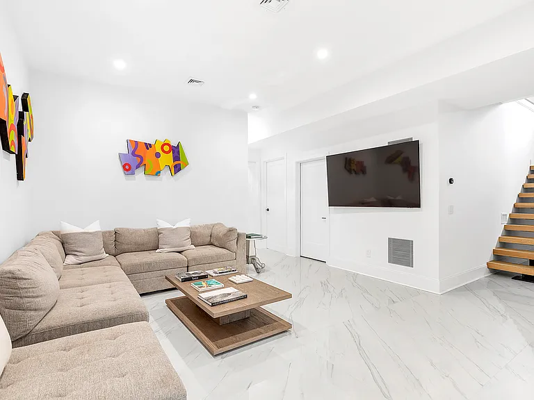 38 Sherrill Rd — Photo 20