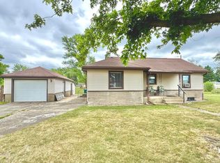 533 Grayton Rd, Kingsford Heights, IN 46346