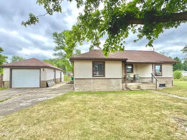 533 Grayton Rd, Kingsford Heights, IN 46346