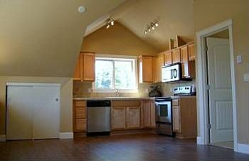2nd image of 113 N Lieser Rd