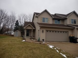 1000 Coggins Ct, Green Bay, WI 54313