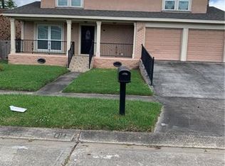 2221 Deerlick Ln, Harvey, LA 70058