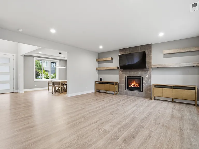 8629 NE 134th Pl — Photo 14