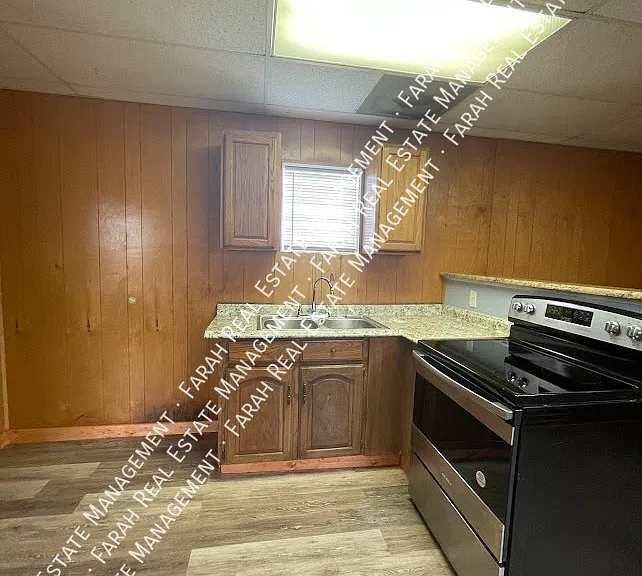 1420 Kyle Rd — Photo 3