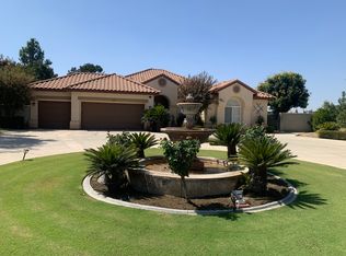 2203 Crocus Dr, Bakersfield, CA 93311