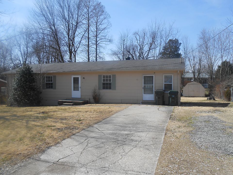 817 front & 12'x16' barn in back yard
