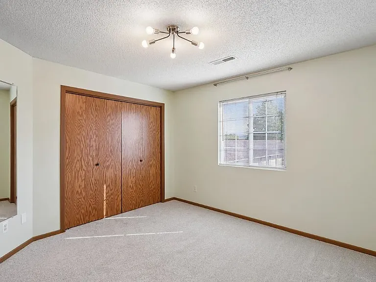 4010 Greenway Dr #20 — Photo 4