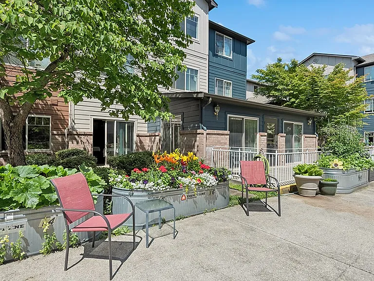 Alderwood Court Senior Affordable Apartments — Photo 24