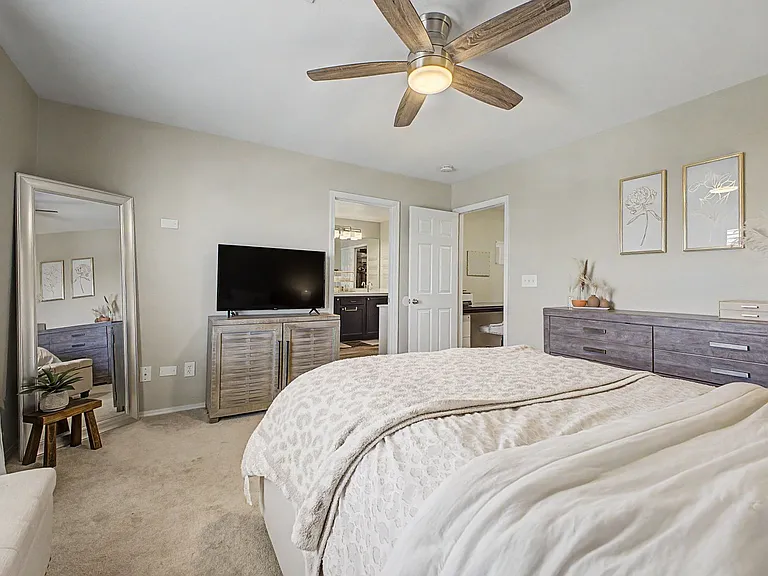 10540 Blanca Peak Ave — Photo 12