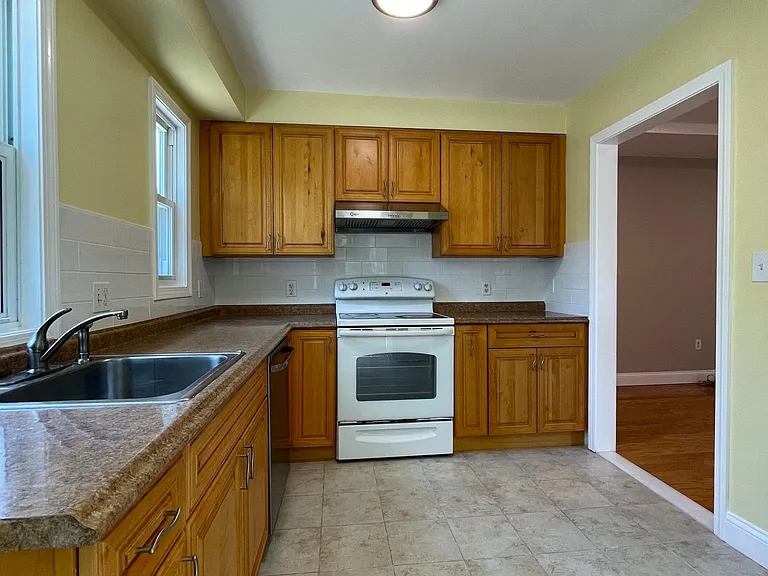 117 Edwards St #1 — Photo 5