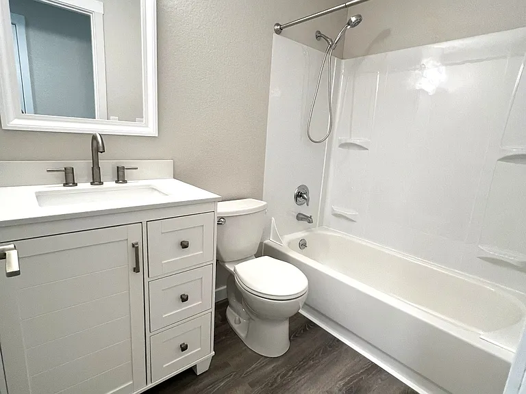 2405 NW 67th St #201 — Photo 5