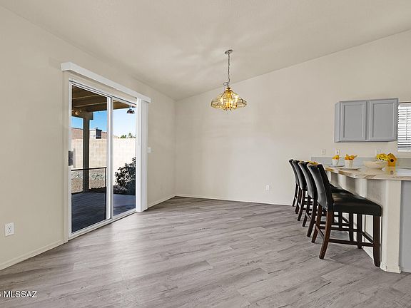 3rd image of 12957 N Three Buttes Pl