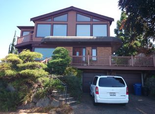 3636 56th Ave SW, Seattle, WA 98116