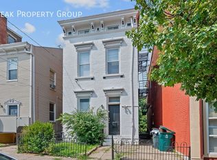 30 E University Ave, Cincinnati, OH 45219
