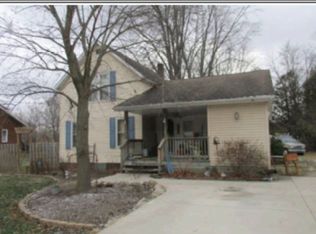 317 N Grove St, Standish, MI 48658