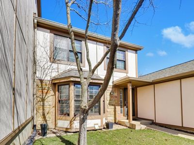 1037 Wheaton Oaks Dr, Wheaton, IL, 60187