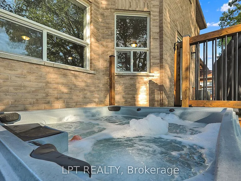 47 Northview Cres — Photo 41