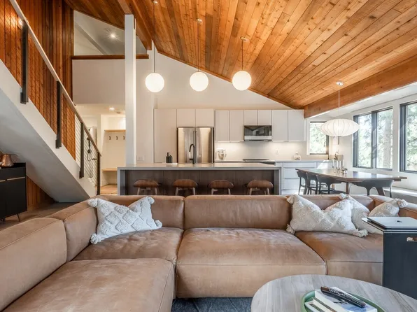 435 Lakeview Blvd #42, Mammoth Lakes, CA 93546