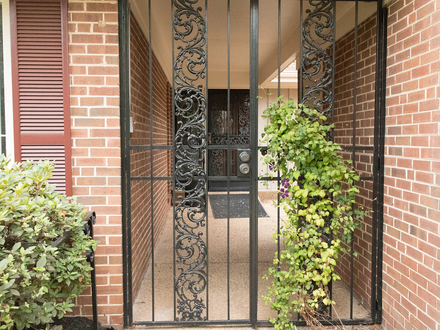 3 bed, 2881 sqft, $3,500 — Photo 3