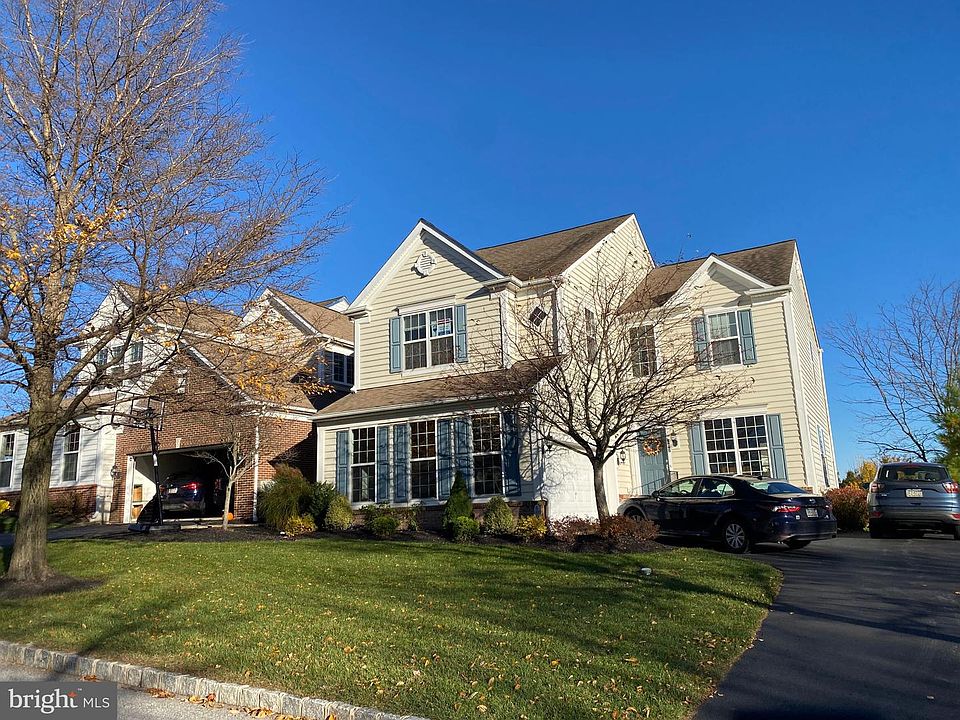 1st image of 207 N Caldwell Cir