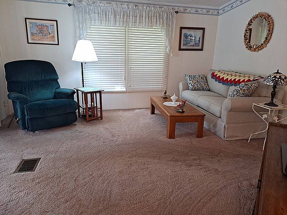 5th image of 187 Inverness Ln