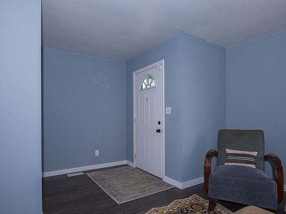 4th image of 3627 N Butler Ave