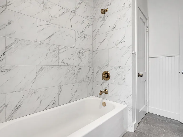 38 Brenwal Ave — Photo 18