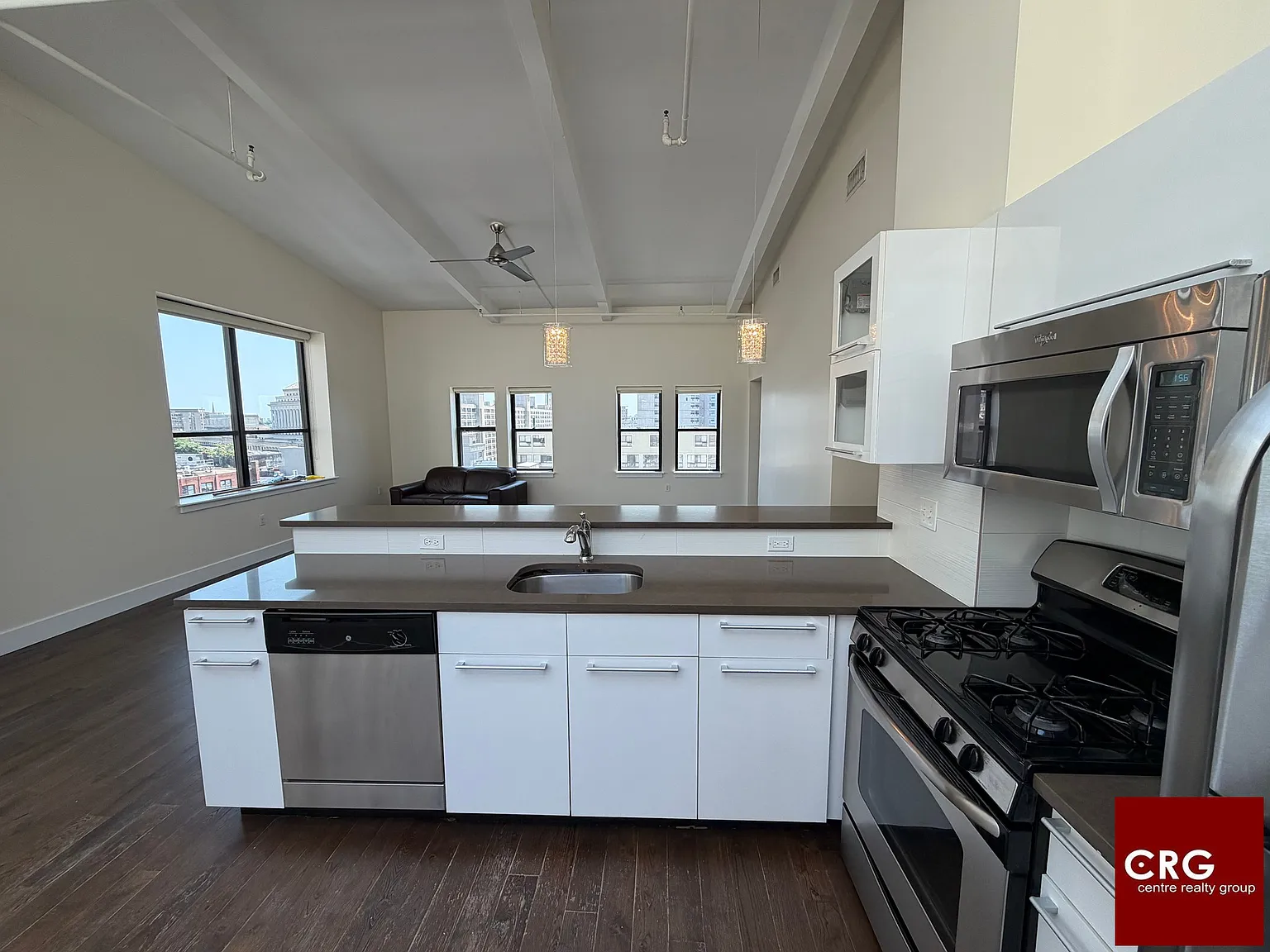 2 bed, 2.0 bath, $5,450 — Photo 2