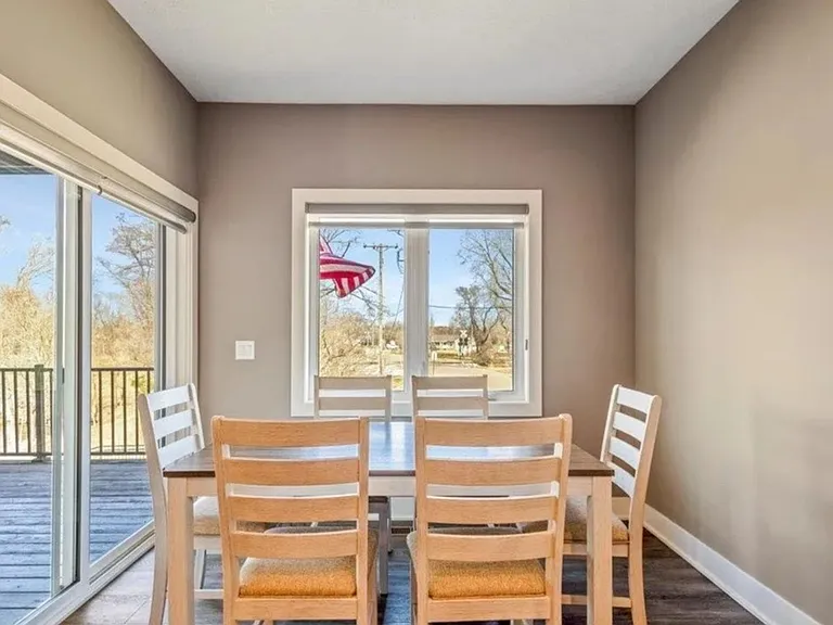 2602 Fountain Cir — Photo 13
