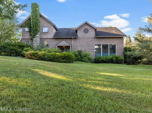 7783 Fischers Way, Dexter, MI 48130