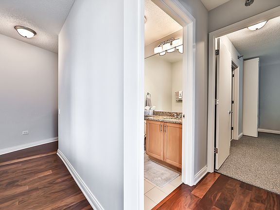5th image of 400 N La Salle Dr APT 3507