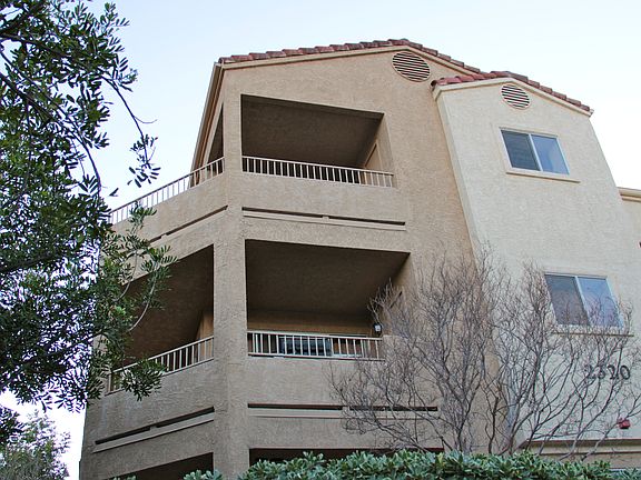 2nd image of 2320 Del Mar Way Unit 101
