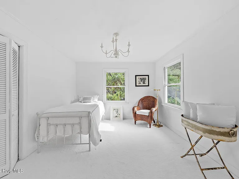 25 McLeod Rd — Photo 34