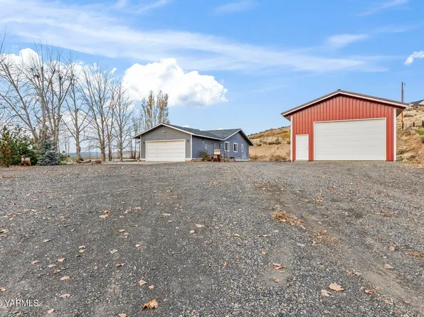 1390 Freimuth Rd, Selah, WA 98942