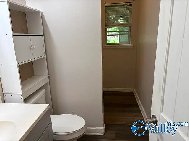 1114 Terry Cir — Photo 5