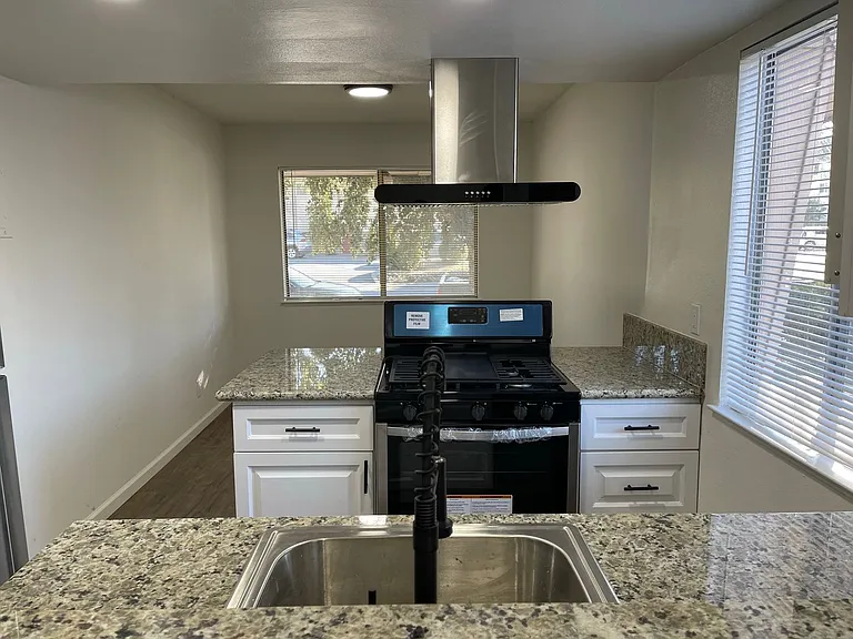 1421 Drake Drive — Photo 18